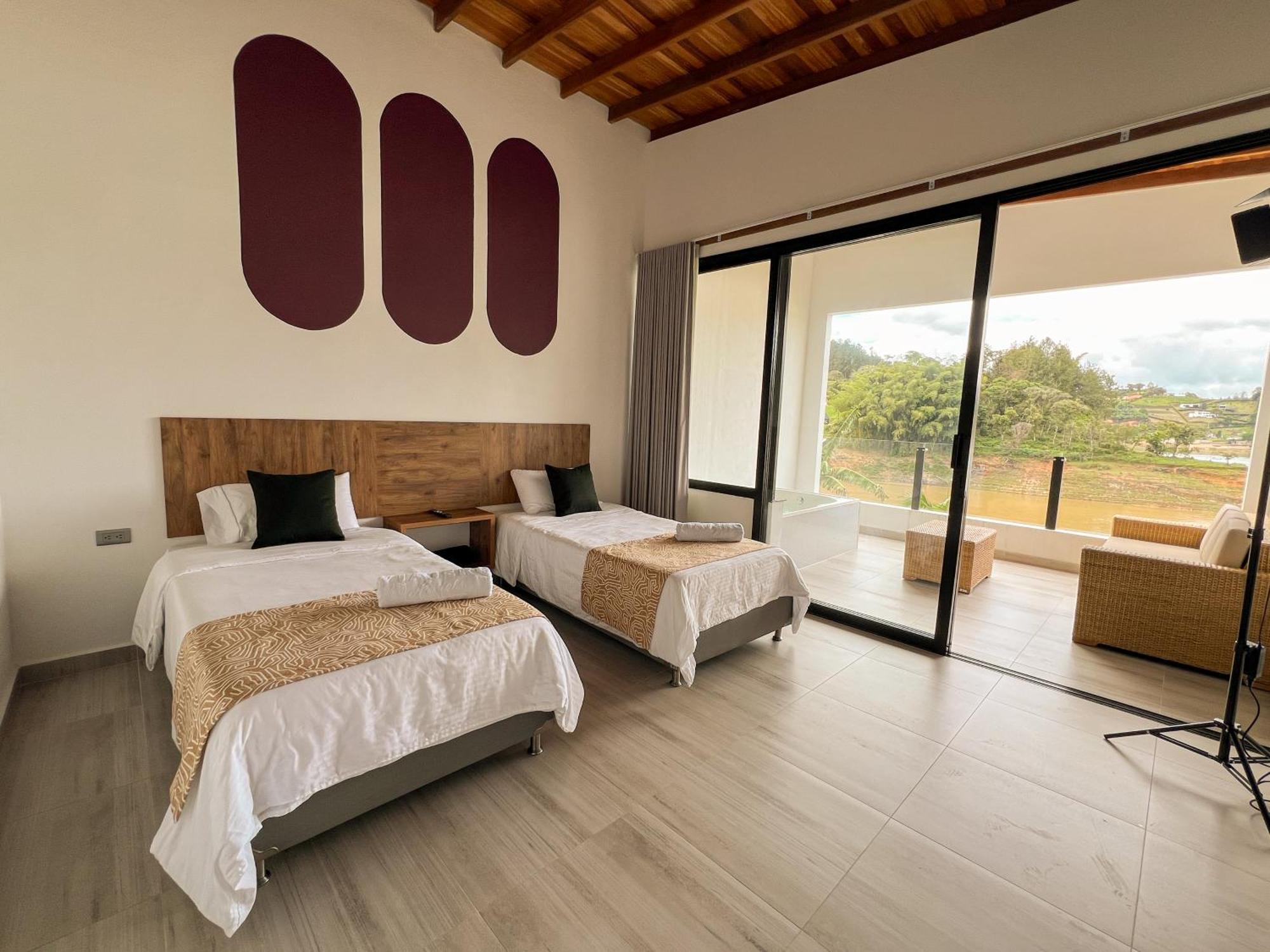 Viajero Guatape Hostel & Lake Club Exterior foto