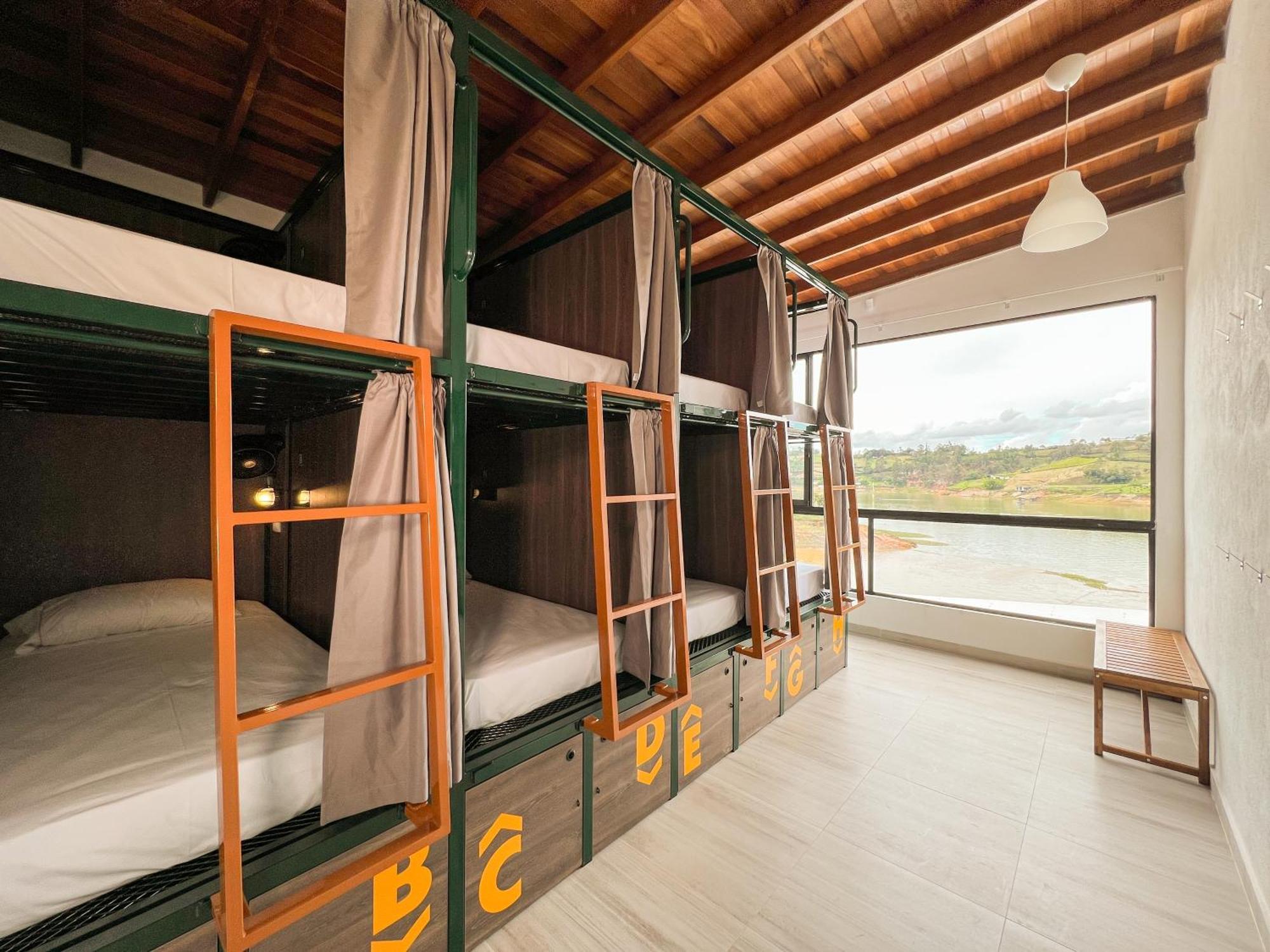 Viajero Guatape Hostel & Lake Club Exterior foto